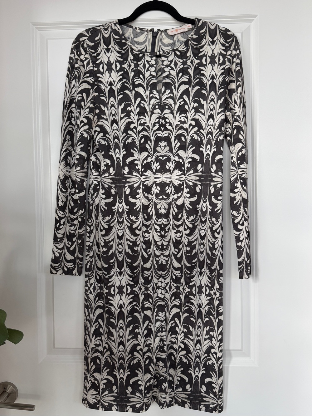 Tory Burch Earl Grey Symphony Long-Sleeve Shift Dress Brushstroke, Size M